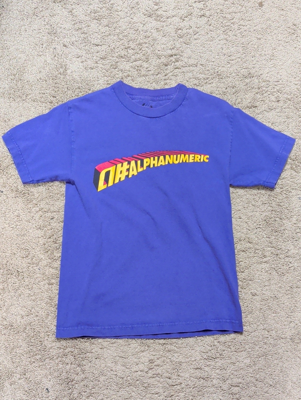 Alphanumeric Graphic Short Sleeve Tee - Blue